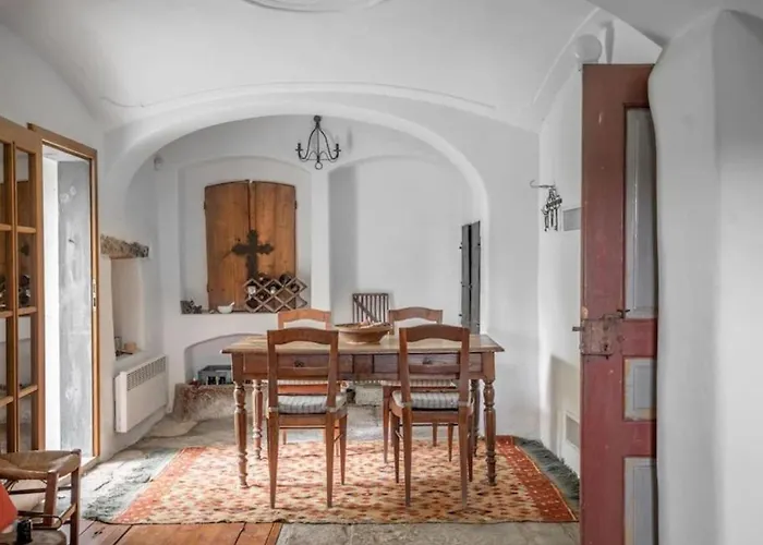 18 Century Bohemian By Interhome Casa de Férias Clunek